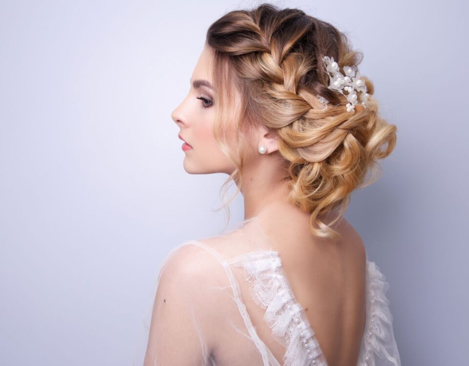 Discover stunning braided bridal hairstyles.